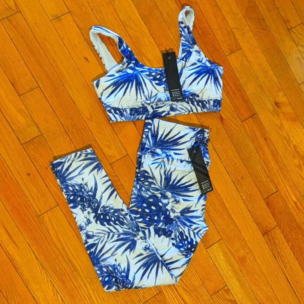 Kyodan sports bra and leggings
